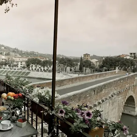 Ponte Pietra Panoramic Center View Appartement *